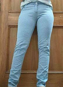 Low rise jeans