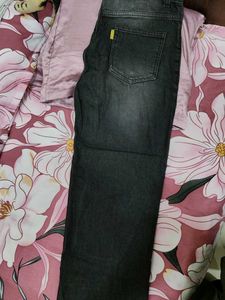 Ripped Black Wide-Leg Jeans