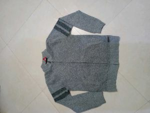 Stylish Grey Knit cardigan