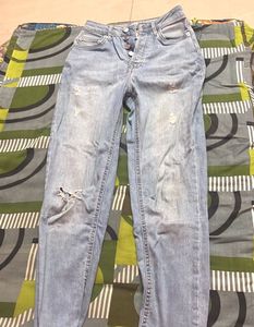 Forever 21 Ripped Jean