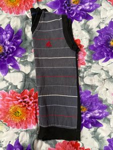 Men Half Sleeves Sweater