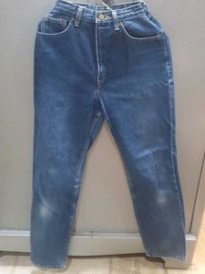 Vintage High-Waisted Jeans