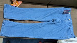 Women&#39;s Jeans