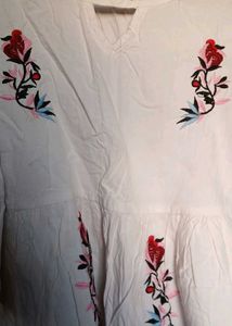 Breezy White  Floral Top – Perfect for summer✨️