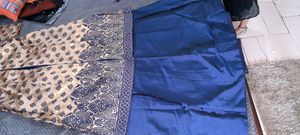 lehnga skirt only one time used. bust 38