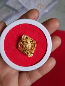 Gold Fashion Ring