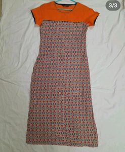 Pure cotton straight A-line kurti by Sangria.