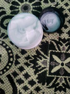 Luvyh Underarm Whitening Cream..