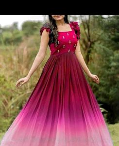 Cut Sleeve Gwon With Zari Embroidery