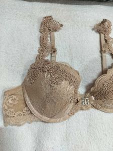 Elegant Lace Detail Bra