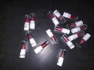 16 Mini Lipstick