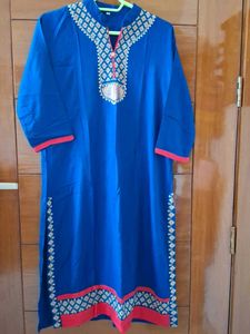 Elegant Blue Embroidered Kurta