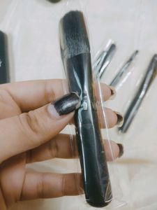 Loreal Paris Makeup Brushes