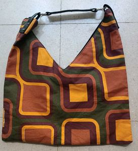 Retro Print Hobo Bag design in italy pic uploaded