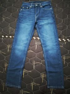 Levi's Denim blue straight fit jeans