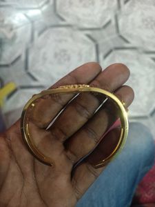 Vintage Gold Tone Bangle Bracelet