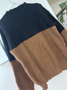 Two-Tone Knit Pullover