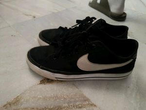 Black Nike Sneakers