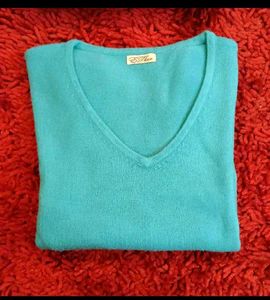 5 SWEATER @200 EACH