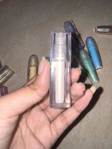 eyeshadow highlighters