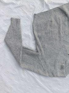 H&amp;m v-neck knit sweater