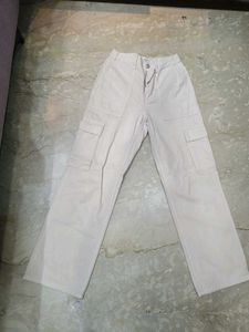mango cargo jeans in cream colour