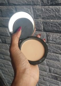 Facescanada BEIGE Weightless Compact Powder