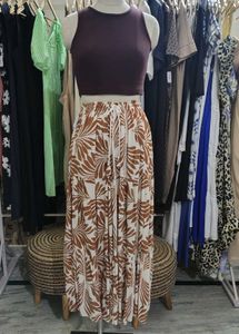 Leaf Print Maxi Skirt