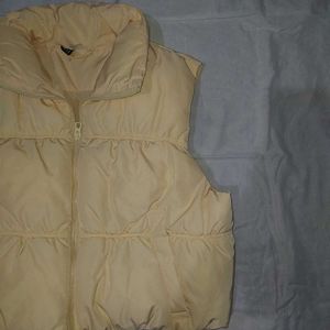 H&amp;M Half Puffer Jacket