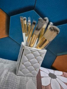 BH Cosmetics Brush Set
