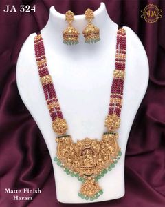 Elegant Jewellery Set