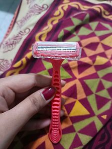 Carmesi Soft Body Razors ( Set Of 3)