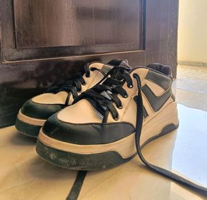 Black N White Sneakers