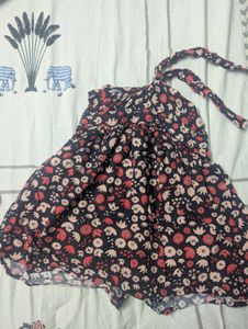 Combo Of Two Dresses And Leggings