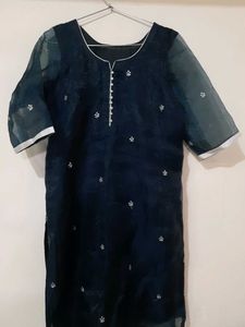 Elegant Embroidered Kurta