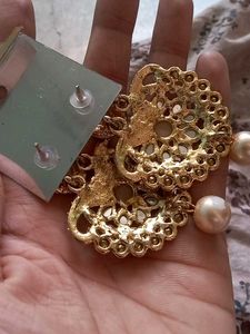 Dhwani Ear Ring