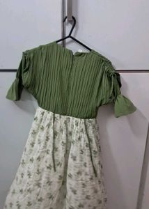 1. 🌿 Cute Green Dress for Girls 👧 Combo