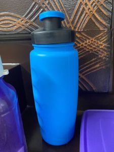 2 Bottles And Tiffin Box Combo