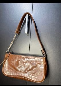 Brown Sling Bag🤎