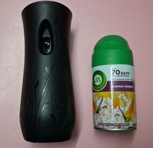 Air wick automatic spray and refill