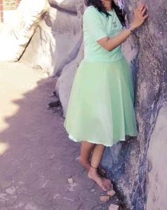Net Skirt And Stretchable Tshirt For Womens
