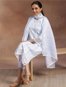 Elegant Floral Print Kurta Set