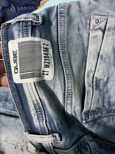 Solid Cube Ripped Jeans