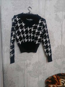 Price Drop Top Black And White