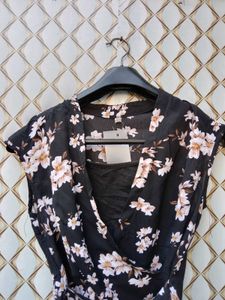 New With Tag Korean Half Bow Crop Top