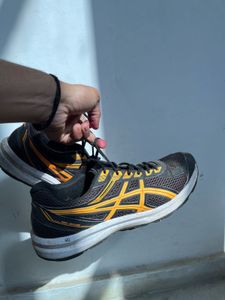 Asics Sport Shoes