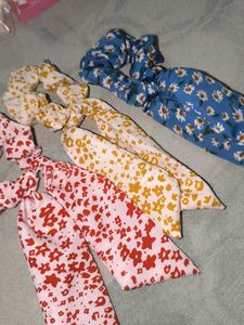 Hair Accessories And Mirror Set