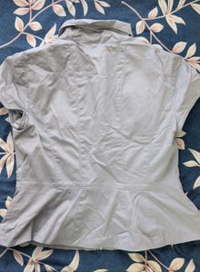 Gray Zip-Up Short Sleeve Top