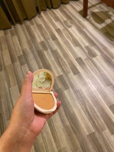 Rare Beauty Powder Puff