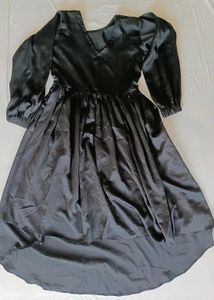 Elegant black Dress